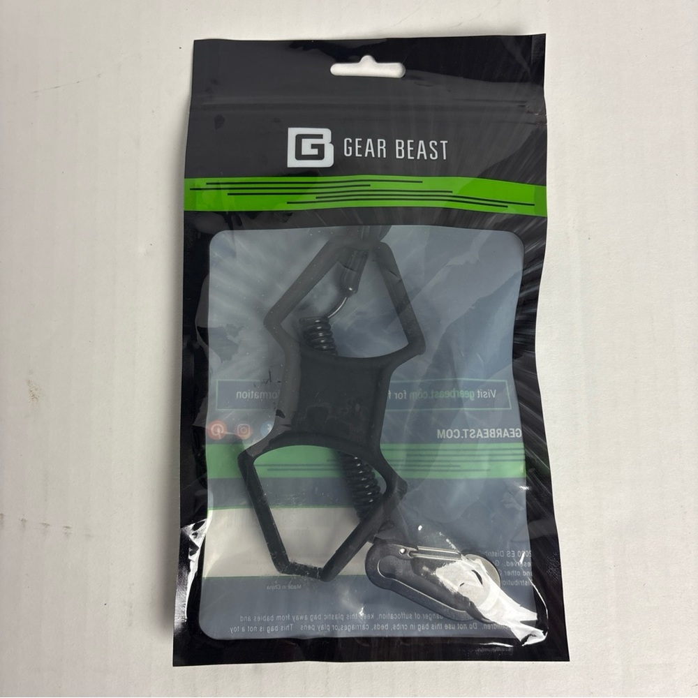 Gear Beast Ruggedized Universal Phone Lanyard Clip Black New in Package Hiking